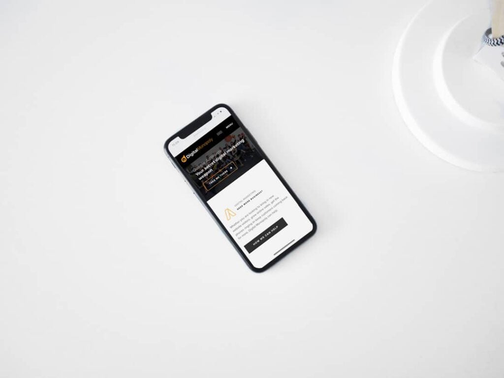 Competitive mobile SEO scene with innovative strategies and diverse characters in a vibrant digital landscape.|Stunning city skyline at dusk